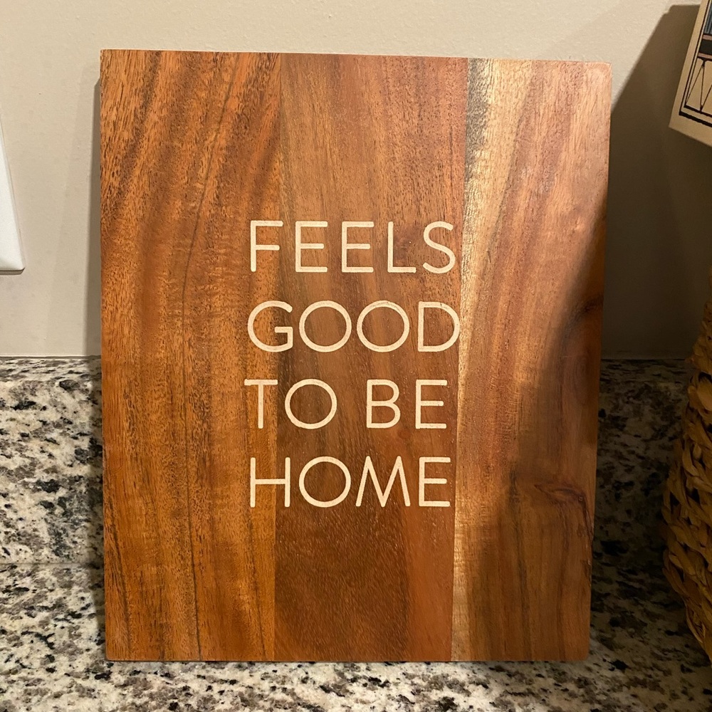Magnolia wood sign